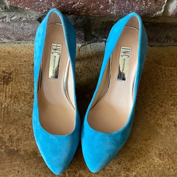 INC International Concepts aqua blue suede leather pointy toe heels - Picture 2 of 9